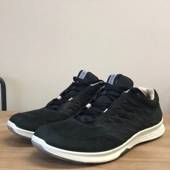 ECCO Exceed Low Women's Fashion Sneaker - Picture 7 of 12